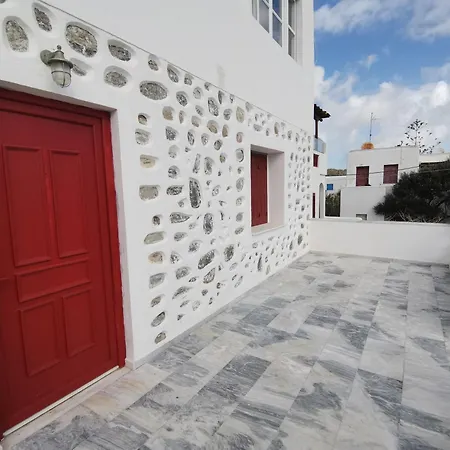 Guest house Vasilis Ornos 3*