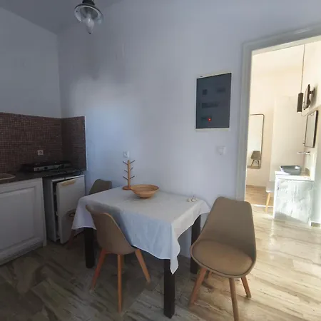 Guest house Vasilis Ornos