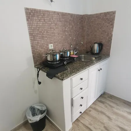 Konukevi Vasilis Ornos 3*